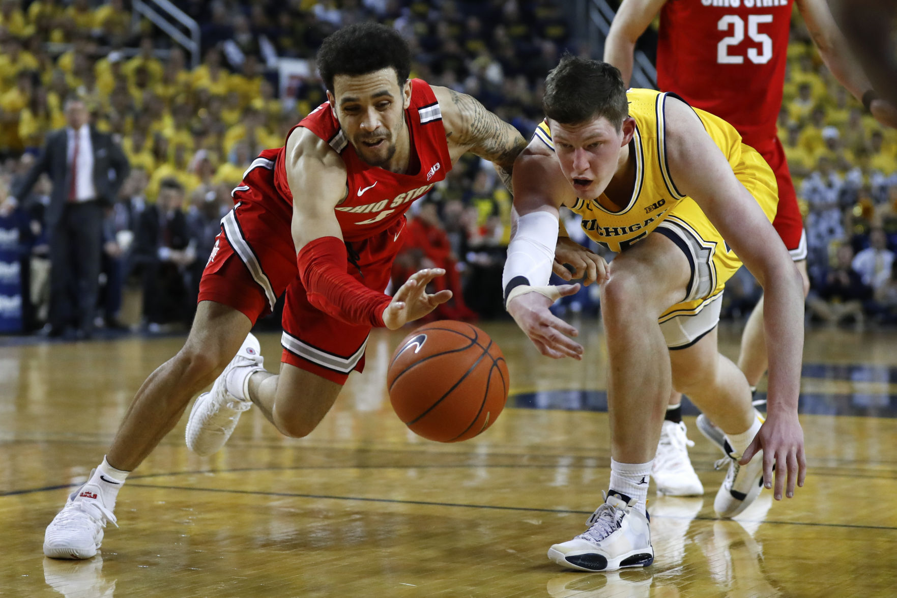 APTOPIX Ohio St Michigan Basketball